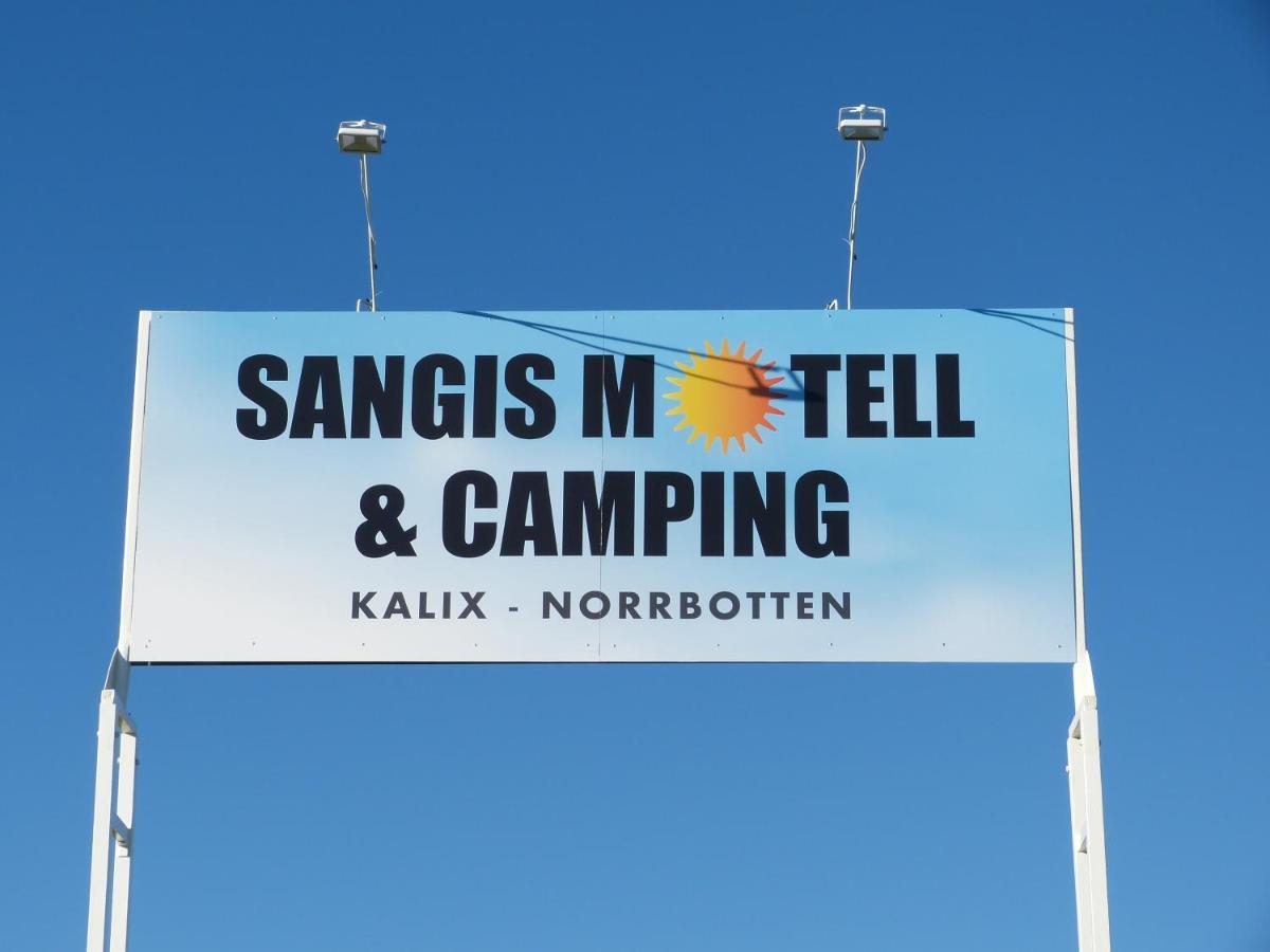 Sangis Motell Och Camping Exterior photo