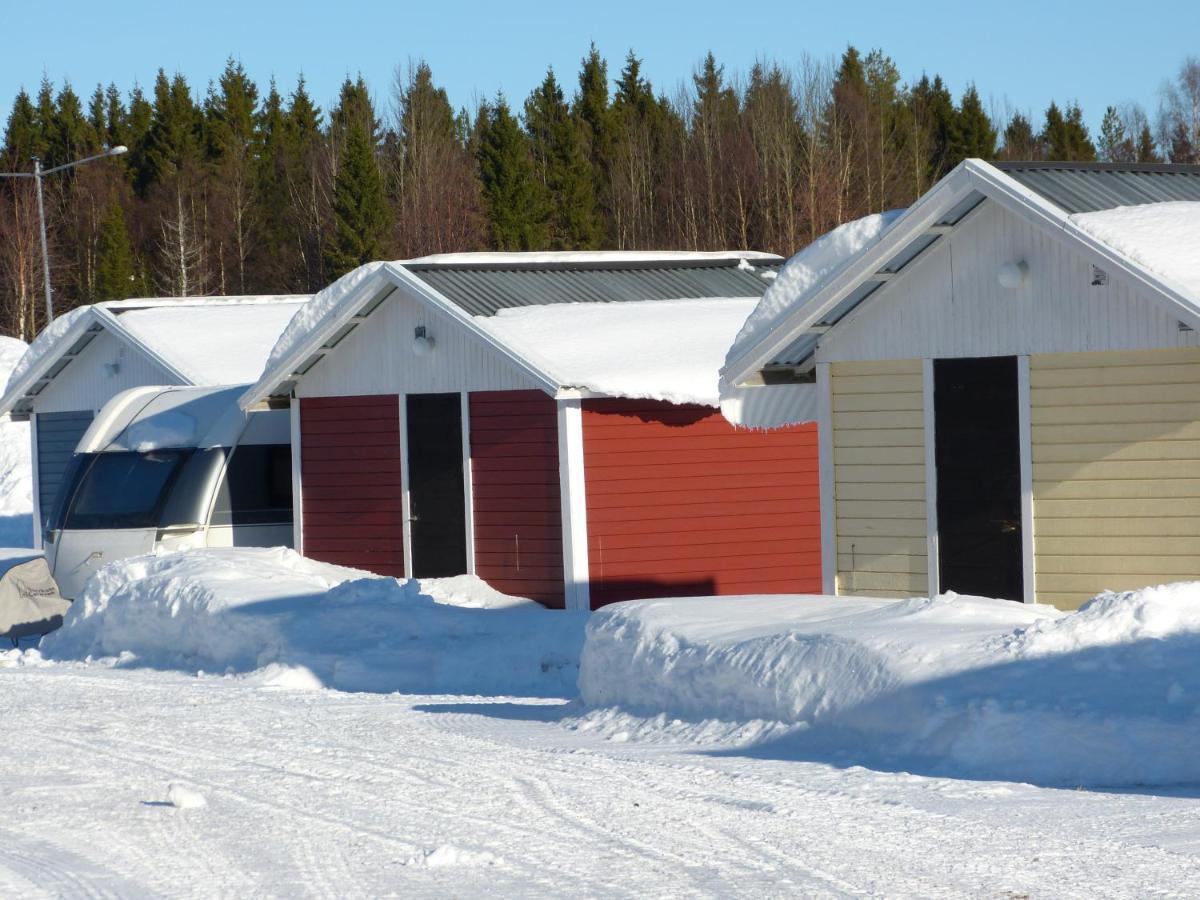 Sangis Motell Och Camping Exterior photo