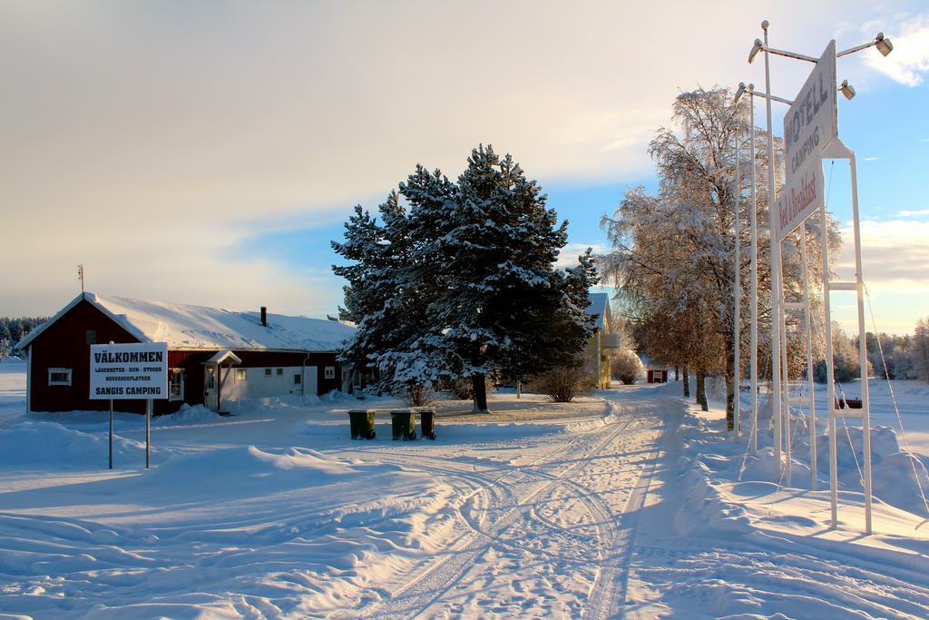 Sangis Motell Och Camping Exterior photo